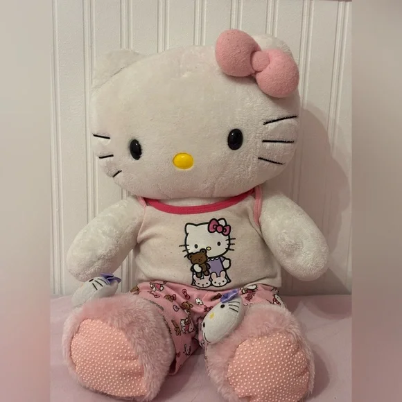 Hello kitty plush - Picture 3 of 6